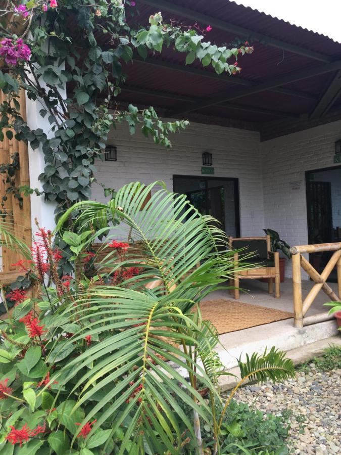 Casita Madame Hotel Puerto Lopez Exterior photo